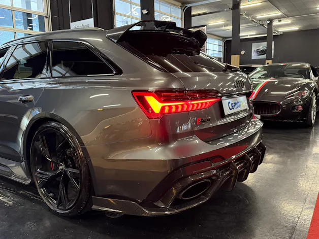 Audi RS6 Avant 4.0 TFSI V8 quattro