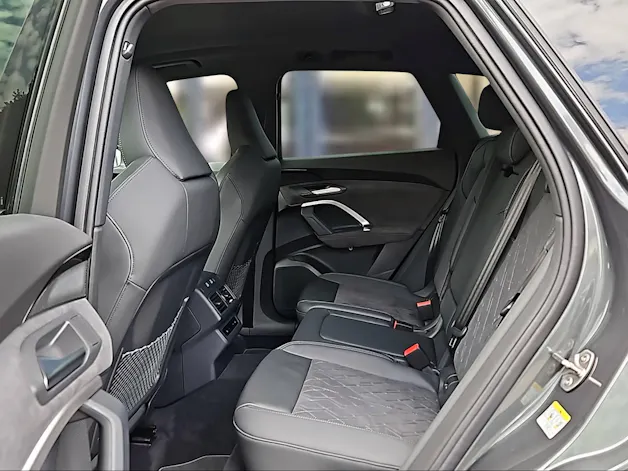 Audi Q5 TDI quattro 150 kW S-tronic Daytonagrau Perleffekt