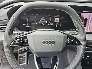 Audi Q5 TDI quattro 150 kW S-tronic Daytonagrau Perleffekt