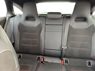 Mercedes-Benz CLA Shooting Brake 250 4Matic 7G-DCT AMG Line