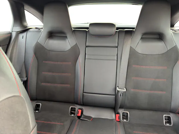 Mercedes-Benz CLA Shooting Brake 250 4Matic 7G-DCT AMG Line