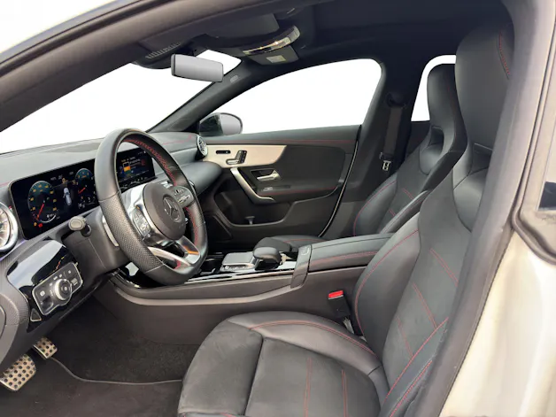 Mercedes-Benz CLA Shooting Brake 250 4Matic 7G-DCT AMG Line
