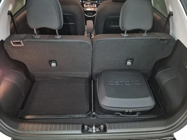 Hyundai Inster Electric Amplia Interior schwarz