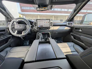 Toyota SEQUOIA Platinum Hybrid 4WD 2025