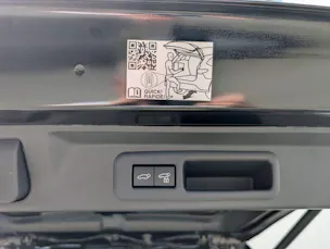Toyota SEQUOIA Platinum Hybrid 4WD 2025