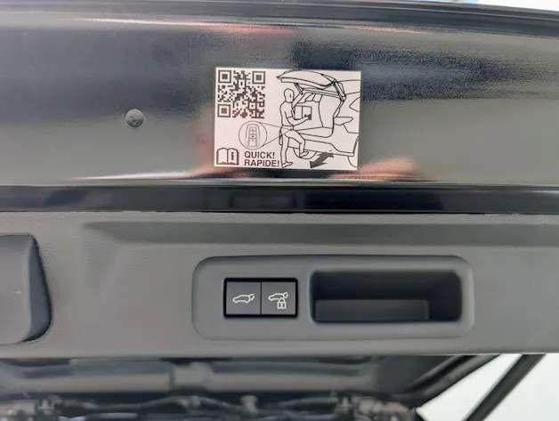 Toyota SEQUOIA Platinum Hybrid 4WD 2025