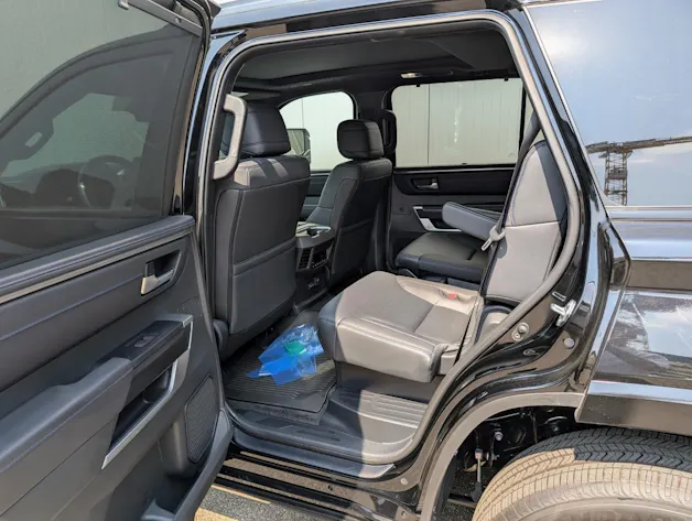 Toyota SEQUOIA Platinum Hybrid 4WD 2025