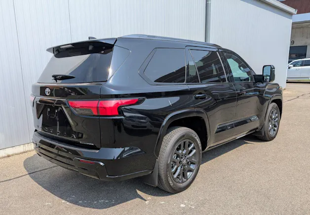 Toyota SEQUOIA Platinum Hybrid 4WD 2025