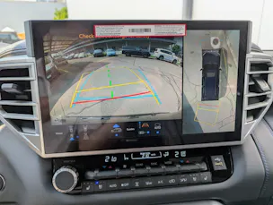 Toyota SEQUOIA Platinum Hybrid 4WD 2025