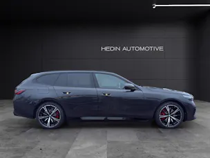 BMW 550e xDrive Touring