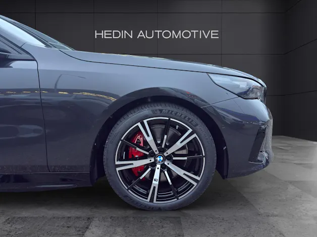 BMW 550e xDrive Touring