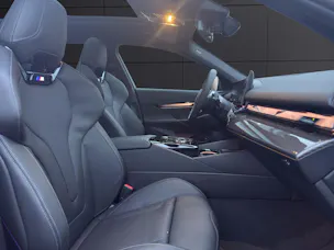BMW 550e xDrive Touring