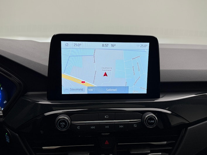 Vehicle image FORD KUGA