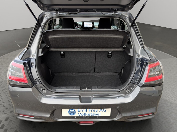 Vehicle image SUZUKI SWIFT