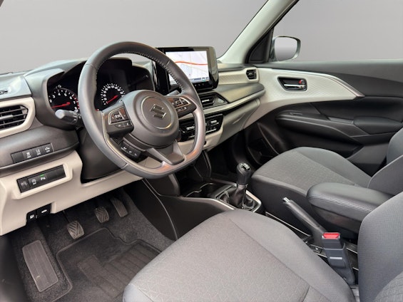 Vehicle image 8 Vehicle image 8