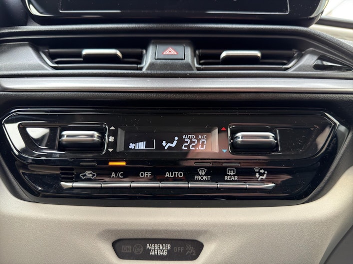 Vehicle image SUZUKI SWIFT