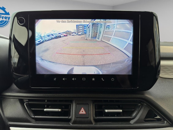 Vehicle image 9 Vehicle image 9