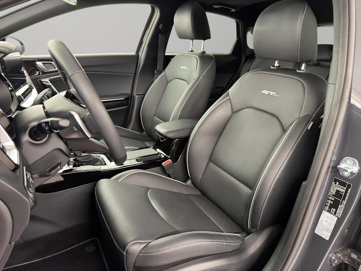 image du véhicule KIA CEED