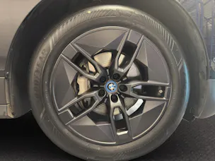 BMW iX xDrive50
