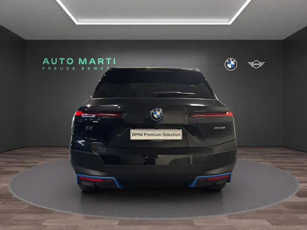 BMW iX xDrive50