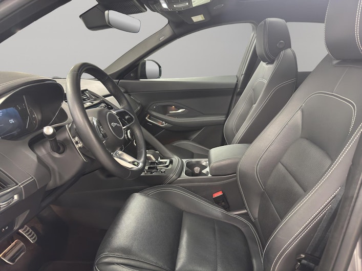 Vehicle image JAGUAR E-PACE