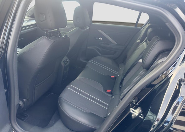 Vehicle image 14 Vehicle image 14