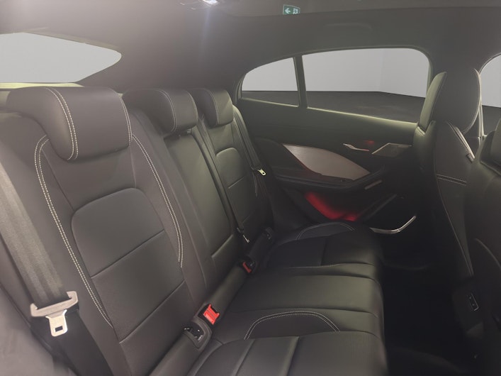Vehicle image JAGUAR I-PACE
