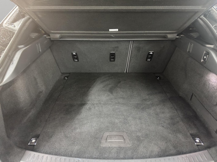 Vehicle image JAGUAR I-PACE