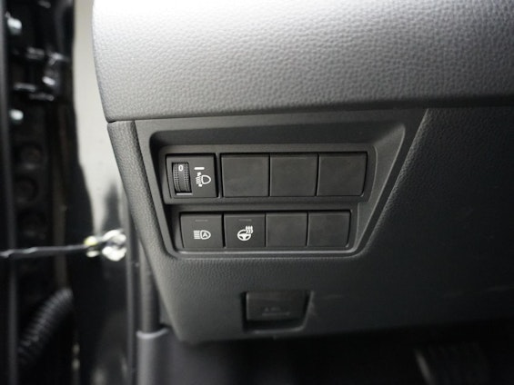 Vehicle image 14 Vehicle image 14