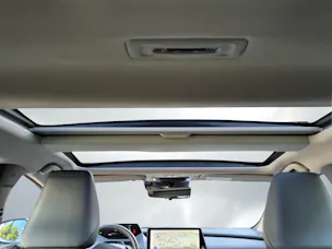 Toyota Prius 2.0 Plug-In-Hybrid Premium