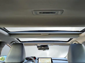 https://vehicle.imgix.net/4104558/93fc4385-f922-477c-8dba-b3563cd4a883.jpg