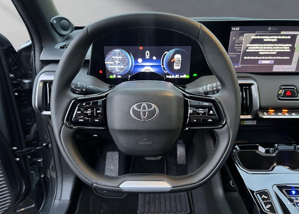 Vehicle image 4 Vehicle image 4