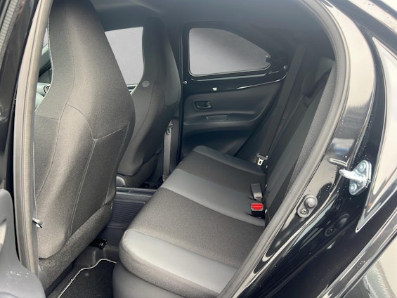 Vehicle image 8 Vehicle image 8