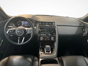 https://vehicle.imgix.net/4104600/046e03fd-f3f9-4d2b-a3d1-3289f90239bd.jpg