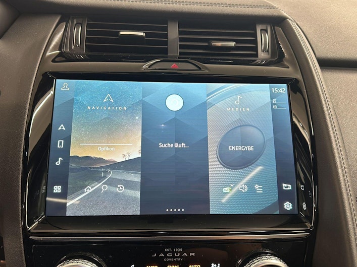 Vehicle image JAGUAR E-PACE