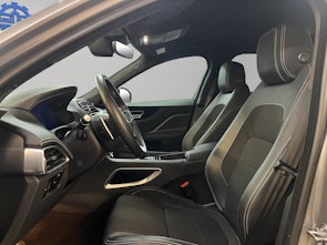 Vehicle image JAGUAR F-Pace 3.0 V6 D R-Sport AWD