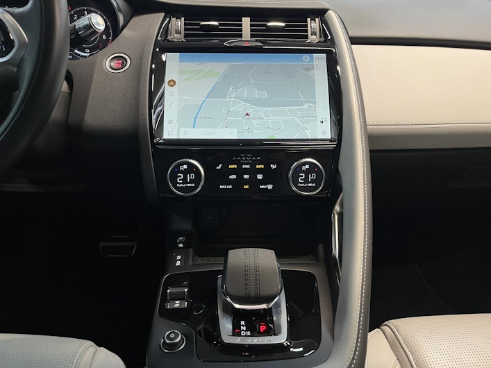 Vehicle image JAGUAR E-PACE