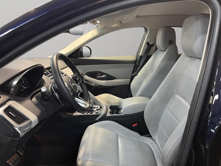 Vehicle image JAGUAR E-PACE