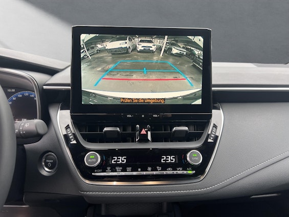 Vehicle image 6 Vehicle image 6