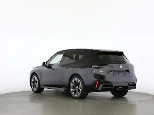BMW iX xDrive45