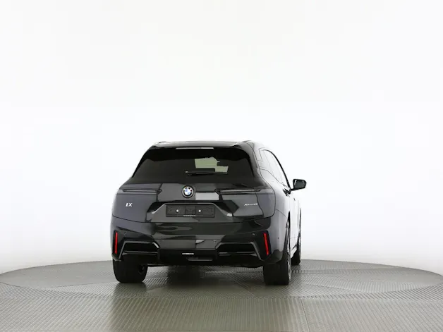 BMW iX xDrive45
