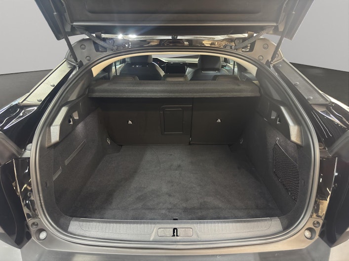 Vehicle image PEUGEOT 408