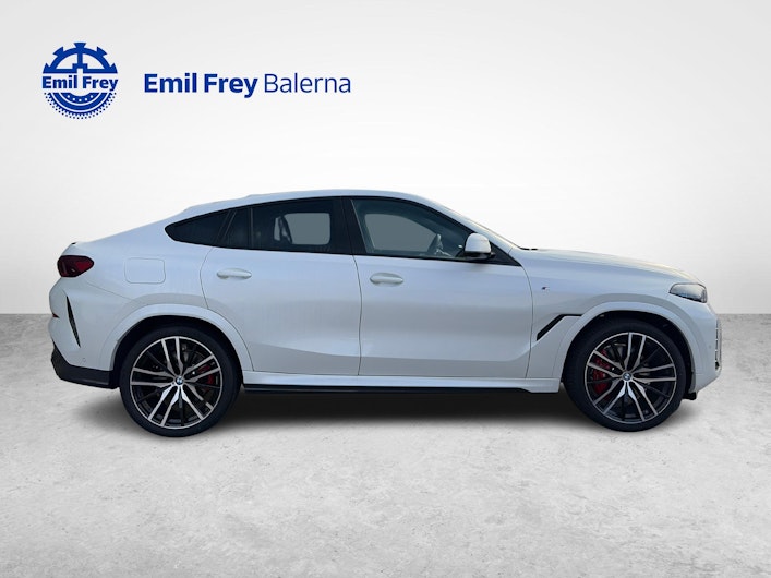 Vehicle image BMW X6