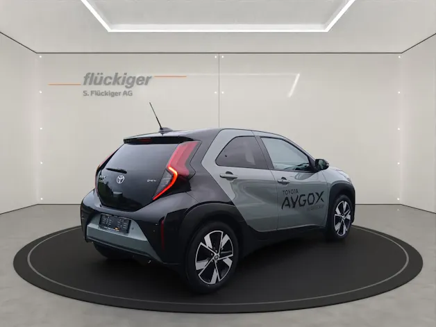 Toyota Aygo X 1.5 VVT-i HSD Trend