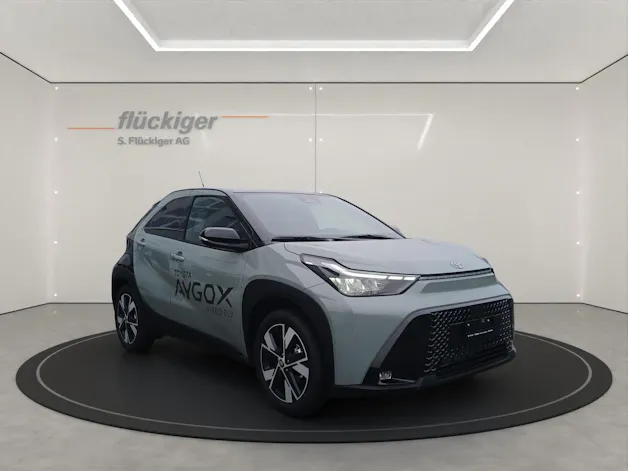 Toyota Aygo X 1.5 VVT-i HSD Trend