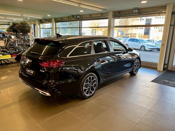 Vehicle image 2 Vehicle image 2