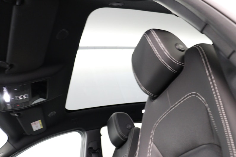 Vehicle image JAGUAR E-PACE