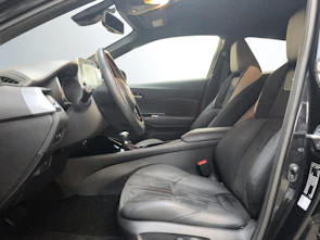 Fahrzeugbild TOYOTA C-HR 2.0 VVTi HSD GR Sport