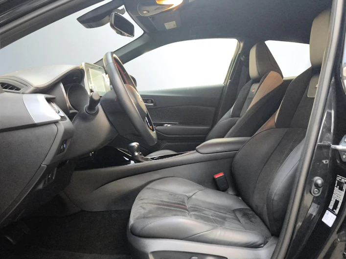 Fahrzeugbild TOYOTA C-HR