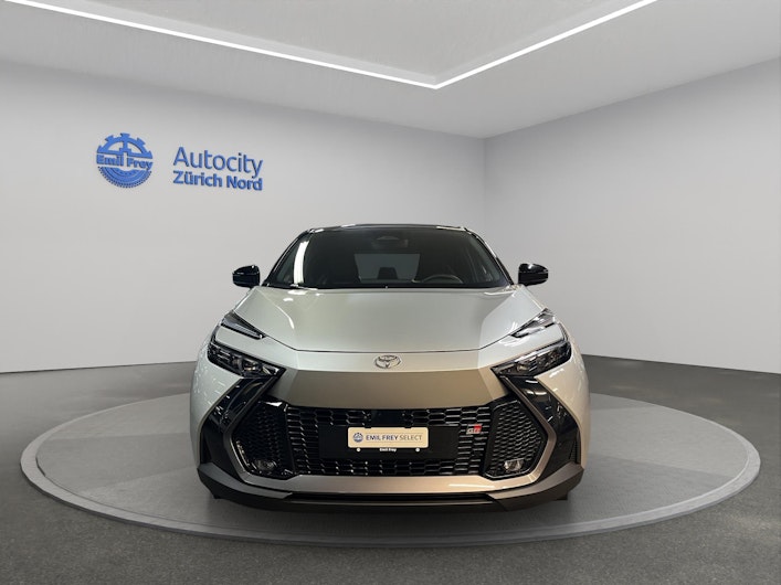 Vehicle image TOYOTA C-HR